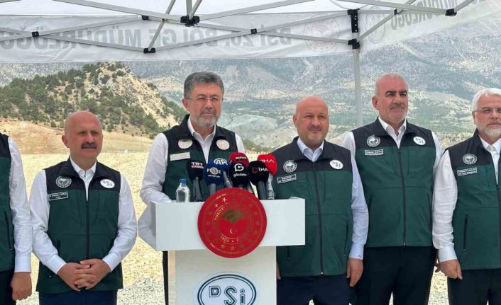 Bakan Yumaklı: "Türkiye olarak su stresi çeken ülkeler kategorisindeyiz"