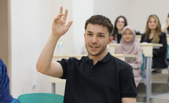 BARÜ, Erasmus’da hibe tutarını arttırdı