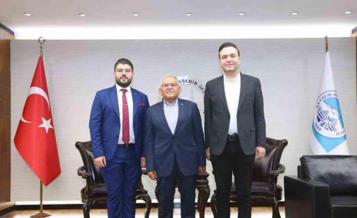 Başkan Büyükkılıç; AK Parti Gençlik Kolları Başkanı İbiş’i ağırladı
