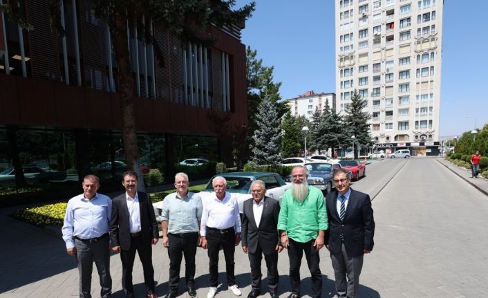 Başkan Büyükkılıç’a ziyaretçi akını