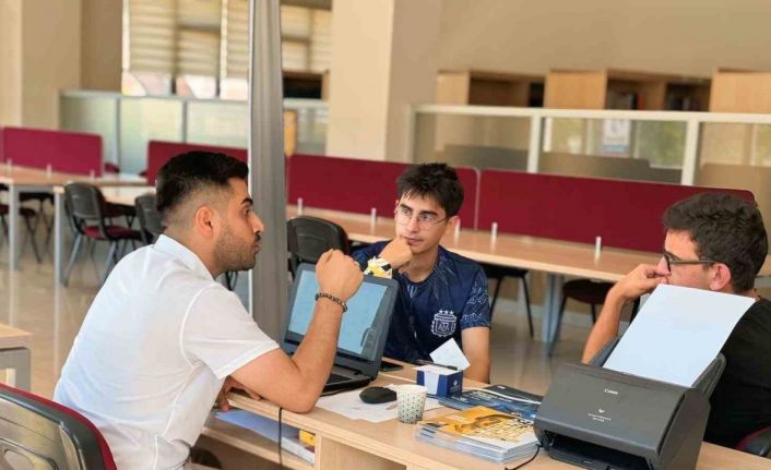 Başkan Özdoğan: "Gençlerimizin en doğru tercihi yapması için yanlarındayız"