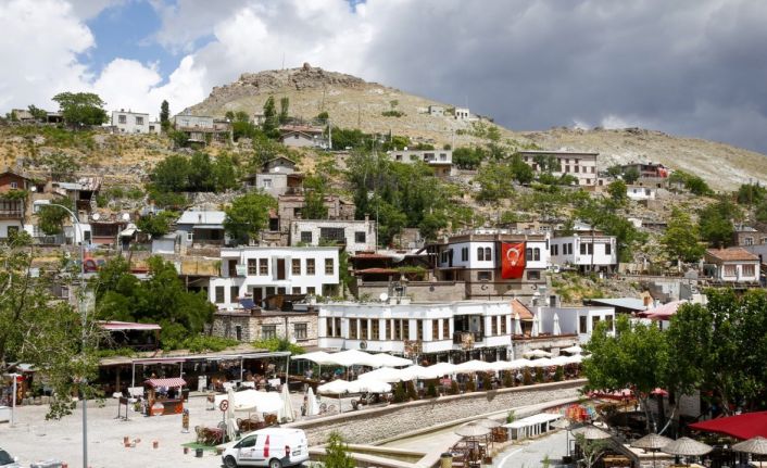 Başkan Pekyatırmacı’dan YKS başarısı için tebrik ve Selçuklu’ya hoş geldin mesajı