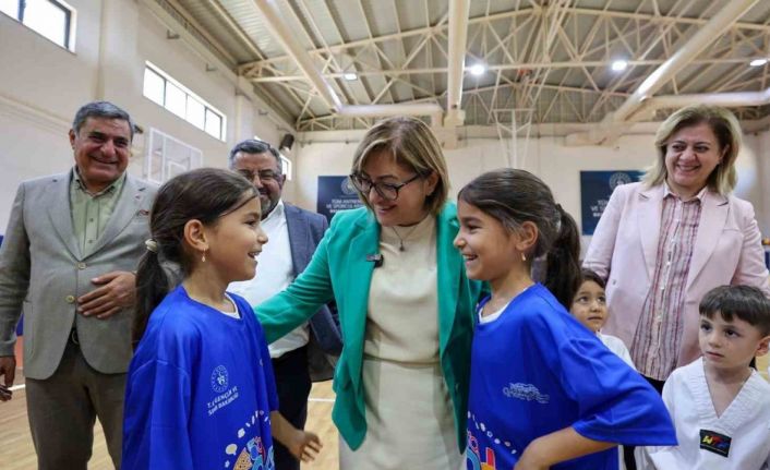 Başkan Şahin, Yaz Okulları’ndan yararlanan çocuklarla bir araya geldi