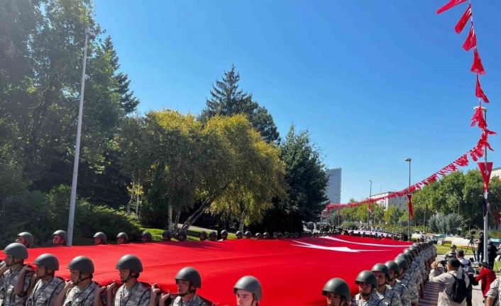 Başkentte 30 Ağustos Zafer Bayramı yürüyüşü