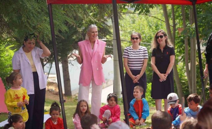 Belediye Başkanı Subaşı, Cemal Süreya Atölyesi’nde çocuklarla bir aradaydı