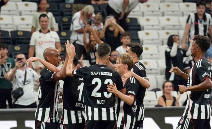 Beşiktaş, UEFA Konferans Ligi’nde play-off’a yükseldi