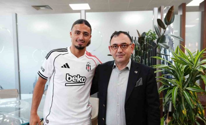 Beşiktaş’ın yeni transferi Taylan Bulut, İstanbul’a geldi