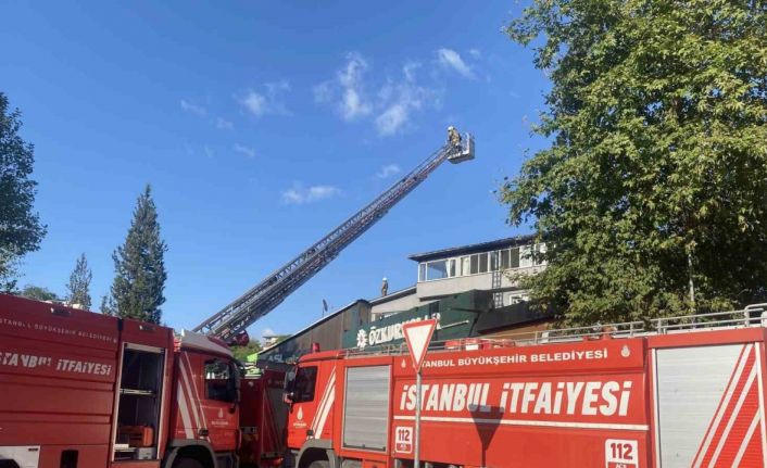 Beykoz’da çatı katında çıkan yangın korkuttu