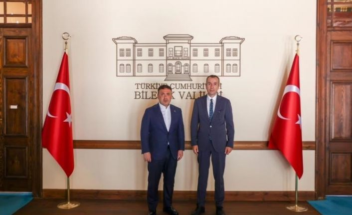 Bilecik Valisi Faik Oktay Sözer, İl Tarım ve Orman Müdürü Çetin Ayvalık’ı makamında ağırladı