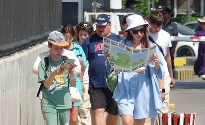 Bin 117 Rus turisti taşıyan kruvaziyerin Türkiye’deki 4. adresi Samsun oldu