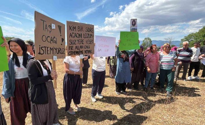 Bolu’da köylüler taş ocağına karşı eylem yaptı