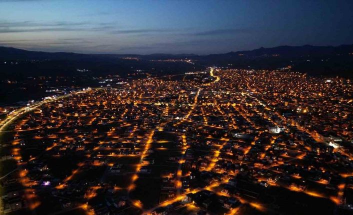 Bolvadin’de gün batımı manzarası sosyal medyada büyük ilgi gördü