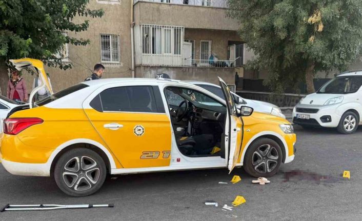 Boşanma aşamasındaki şahıs, önce eşini öldürdü sonra intihar etti