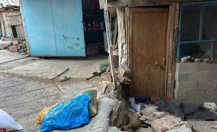 Burdur’da traktör geri kaydı altta kalan yaşlı kadın hayatını kaybetti