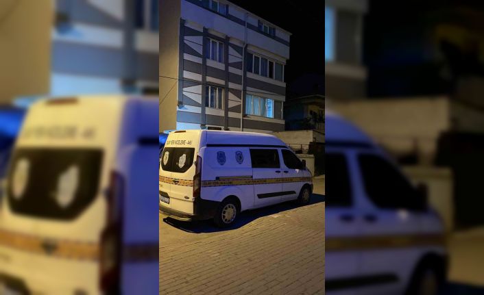 Bursa’da 3. kattan düşen genç kız ağır yaralandı