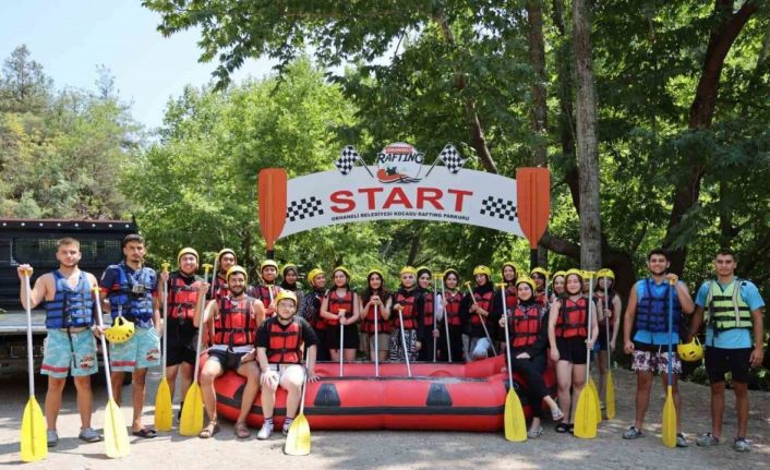 Bursa’da gençler rafting heyecanı yaşadı