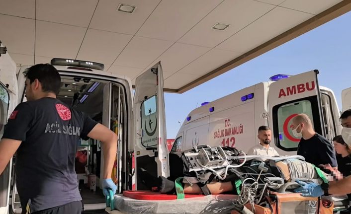 Bursa’da kamyon ile motosiklet çarpıştı: 2 ağır yaralı