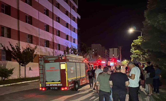Bursa’da öğrenci yurdunda çıkan yangın söndürüldü