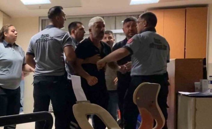 Bursa’da otomobil motosiklete çarptı: 2 yaralı