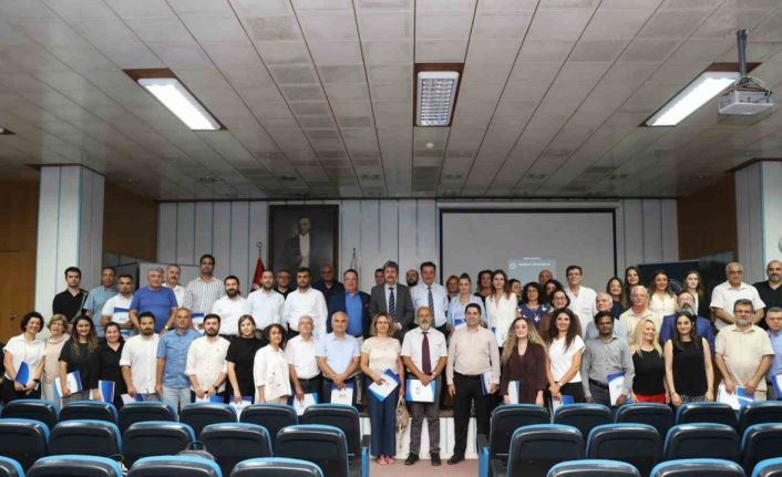 BUÜ’de başarılı akademisyenler ödüllendiriliyor