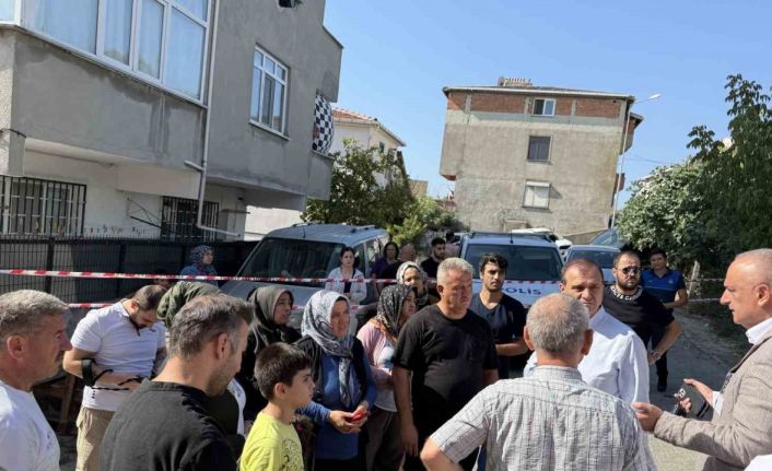 Büyükçekmece’de boşaltılan binalarda inceleme devam ediyor