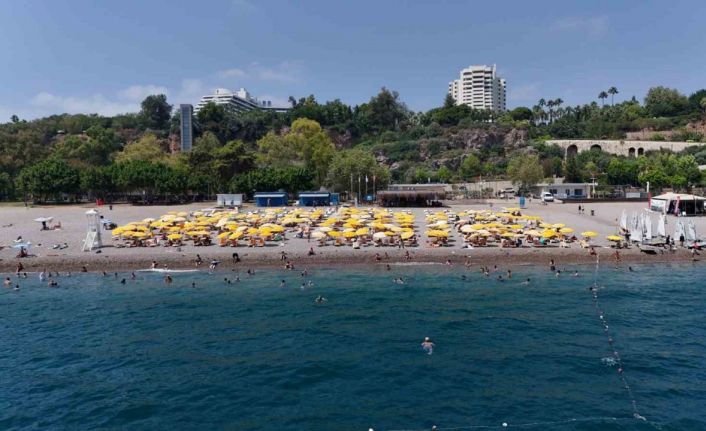 Büyükşehir plajları tatilcilerin gözdesi oldu