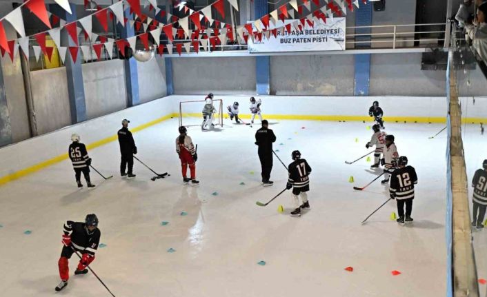 Buz Hokeyi Gelişim Kampı ilk kez Antalya’da