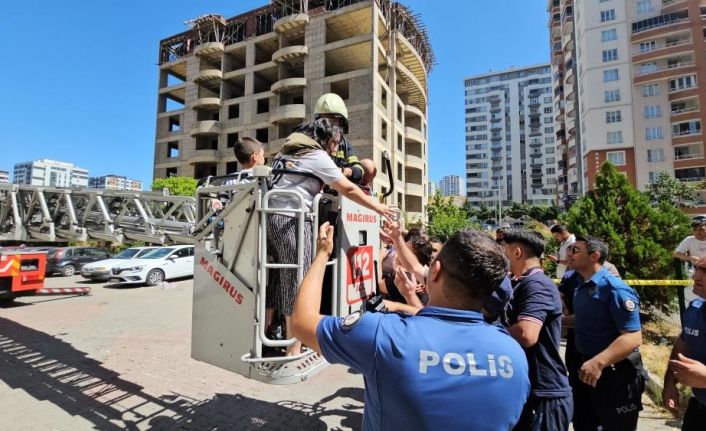 Can pazarının yaşandığı yangın elektrik tesisatından çıkmış