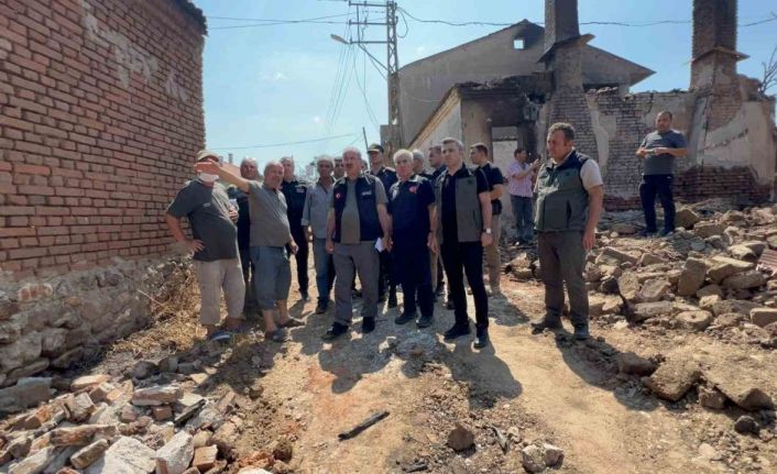 Çanakkale’de hasar tespit çalışmaları için 9 ekip kuruldu