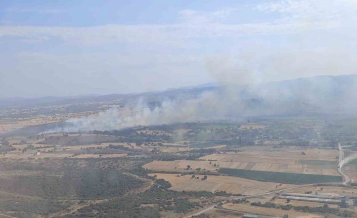 Çanakkale’de tarım arazisindeki yangın kontrol altına alındı