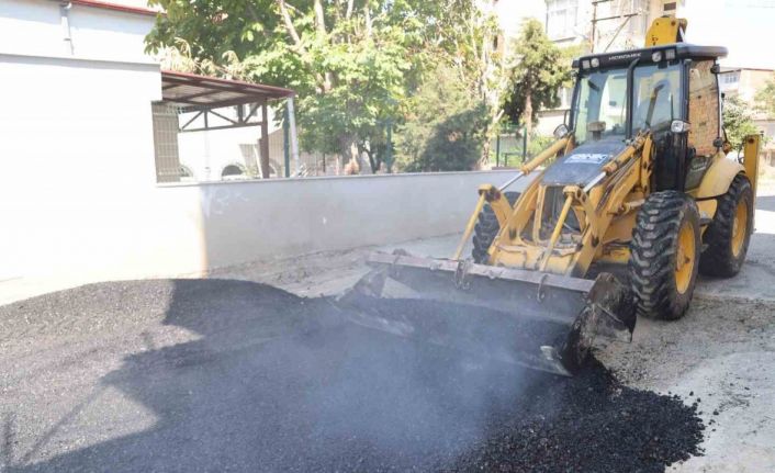 Canik’te asfalt yol çalışması