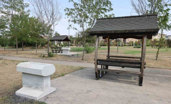 Çayırova’da mesire alanları ve parklar yenileniyor