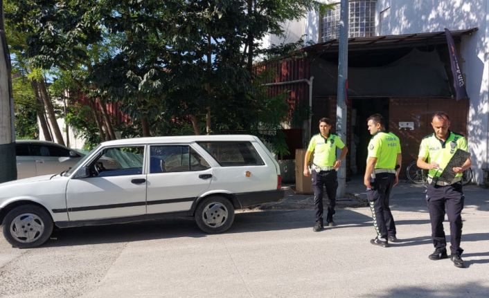 Çekme belgeli otomobil, başka bir araç plakasıyla yakalandı