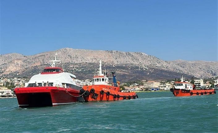 Çeşme-Sakız seferinde gemi kazası