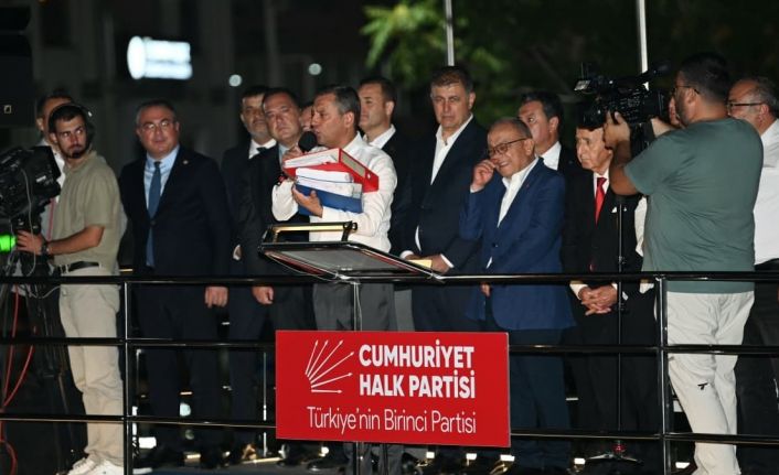CHP Genel Başkanı Özel, Aydın’da miting düzenledi