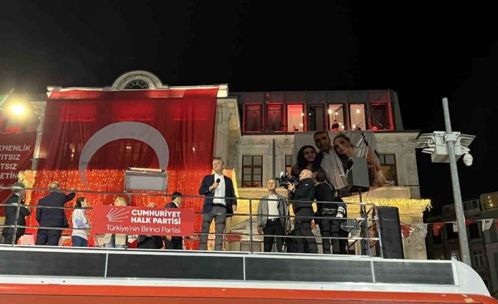 CHP Genel Başkanı Özel, Beyoğlu’ndaki mitingde konuştu