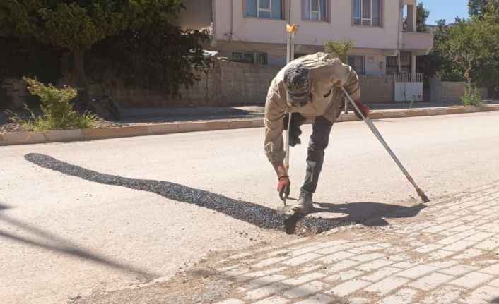 CHP’li belediyenin yapamadığını bedensel engelli muhtar yaptı