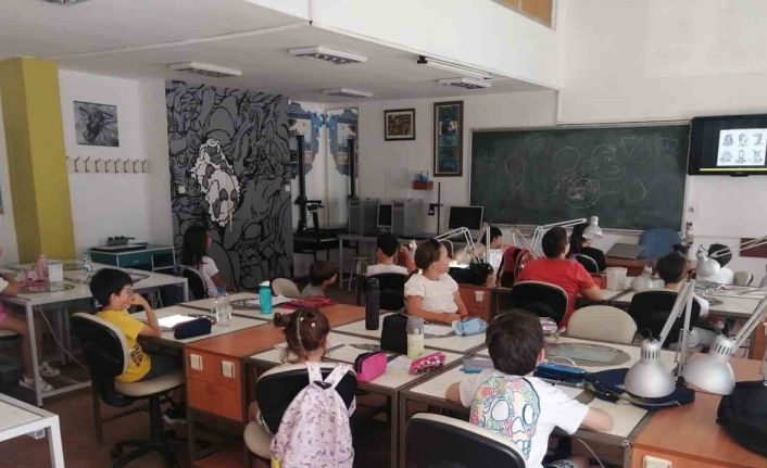 Çocuk Üniversitesi’nde sanat ve hayal gücü buluştu