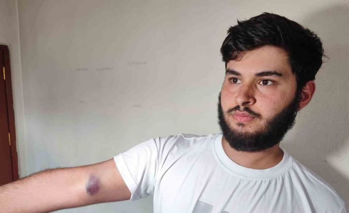 Conolar hem topu vermedi hem de aileye sopalı silahlı saldırıda bulundu