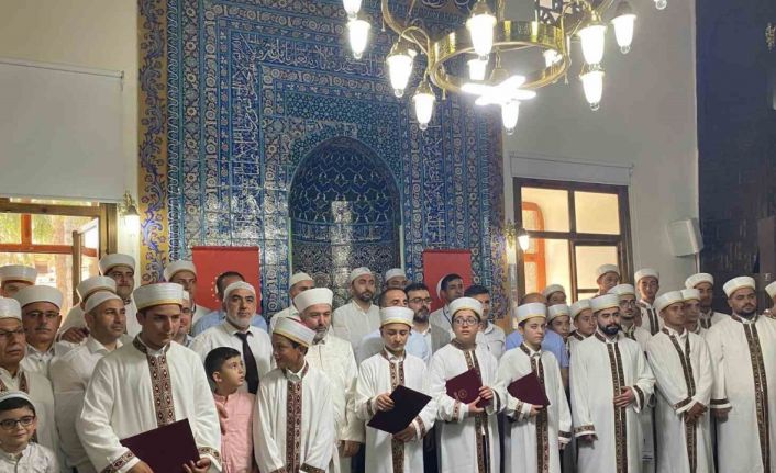 Çorum’da 44 öğrenci hafız olmanın heyecanını yaşadı