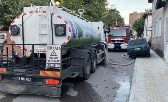 Çorum’da çıkan yangında 5 ev zarar gördü