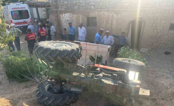 Çorum’da devrilen traktörün sürücüsü yaralandı