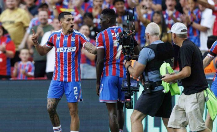 Crystal Palace, tarihinde ilk kez Community Shield şampiyonu oldu