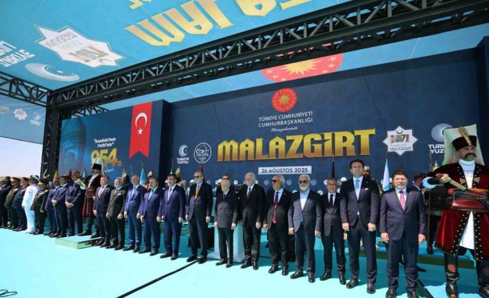 Cumhurbaşkanı Erdoğan: "Yönünü Ankara’ya ve Şam’a dönenler kazanacak"