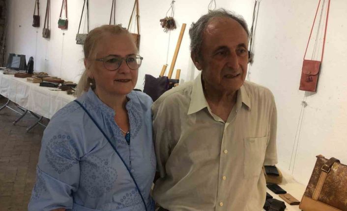 Datça’ya yerleşti, deriden sanata uzanan yolculuğa çıktı