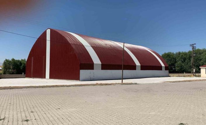 Dedeli’de spor altyapısına büyük destek