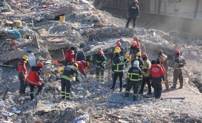 Depremde 100 kişinin hayatını kaybettiği Hisami Apartmanı davası sanıklarının cezası hukuka uygun bulundu