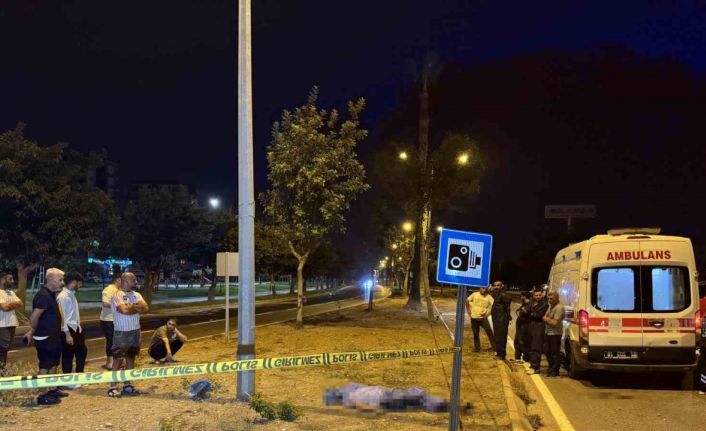 Devrilen motosikletteki genç hayatını kaybetti