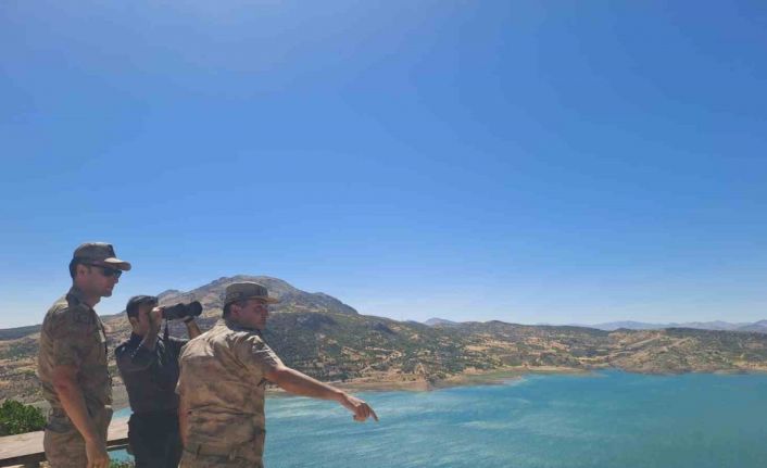 Dicle Kaymakamı Atış ve İlçe Jandarma Komutanı Koca üs bölgesini ziyaret etti