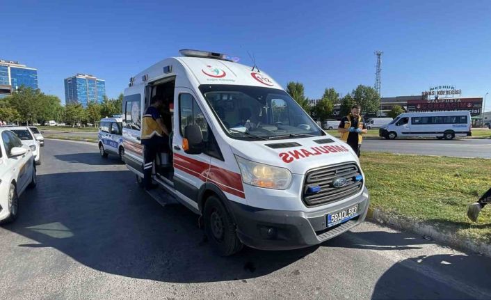 Dikkatsizlik kazaya neden oldu: 3 yaralı